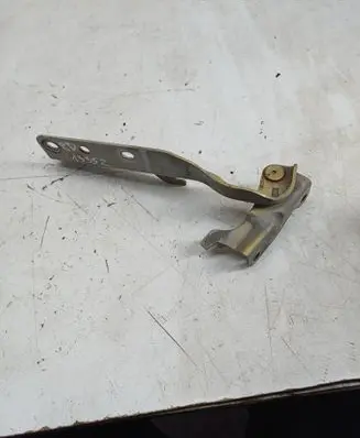 Suzuki Grand Vitara I Engine bonnet/hood hinges