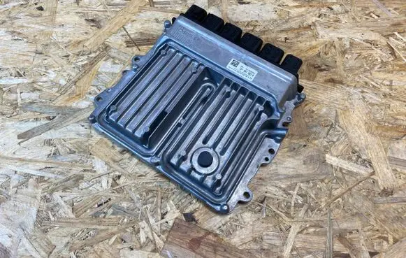 BMW 7 G11 G12 Engine control unit/module 8599189