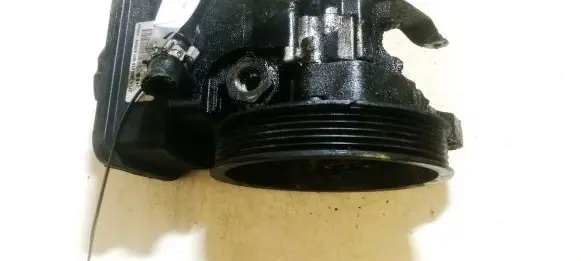 BMW 5 E60 E61 Power steering pump 7693974101 32417767106