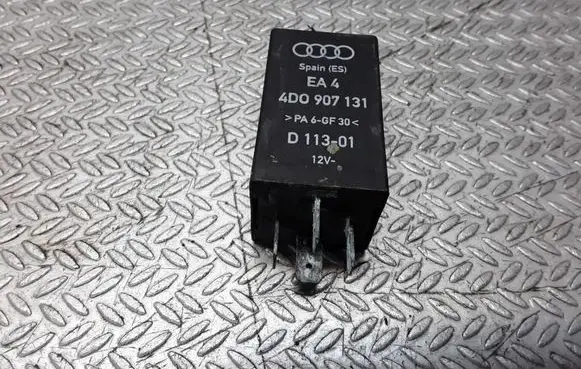 Audi A8 S8 D2 4D Interior lighting relay 4D0907131