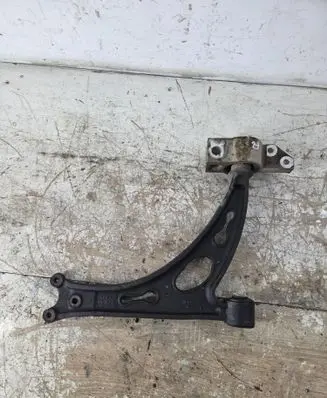 Volkswagen Golf V Front lower control arm/wishbone