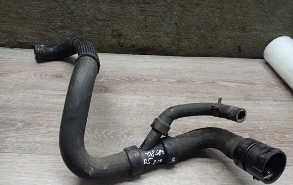 Volvo S80 Engine coolant pipe/hose S4000250