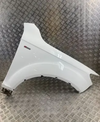 Audi Q7 4L Fender