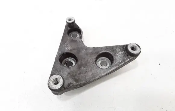 Opel Astra G Engine mounting bracket