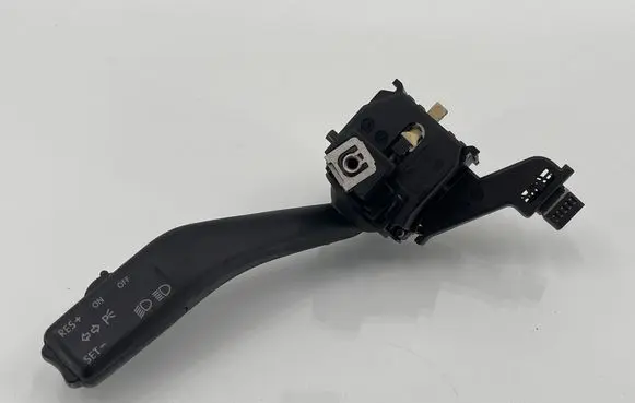 Volkswagen Golf Plus Indicator stalk 01103501