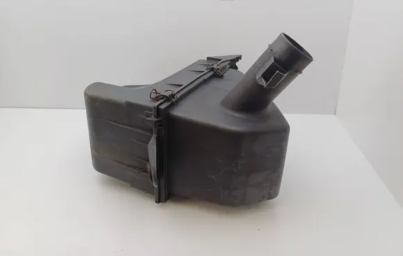 Audi A6 S6 C4 4A Air filter box 078133837H 859129620