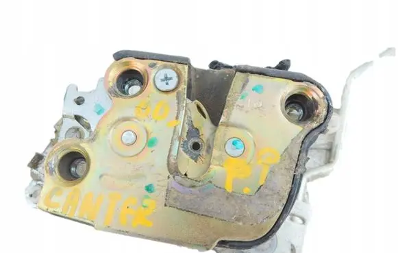 Mitsubishi Canter Front door lock
