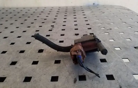 Toyota Corolla E120 E130 Turbo solenoid valve