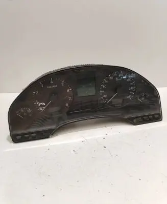 Audi A8 S8 D2 4D Speedometer (instrument cluster) 4D0919033F 110008639007 4D0919033