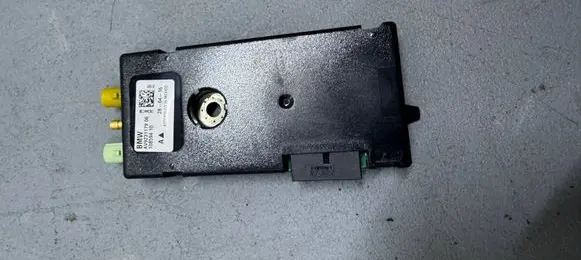 BMW 3 F30 F35 F31 Aerial antenna amplifier AV9231179