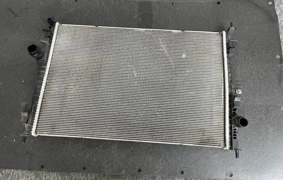 Peugeot Expert Coolant radiator 9675747980 22J00222104 MM11803J