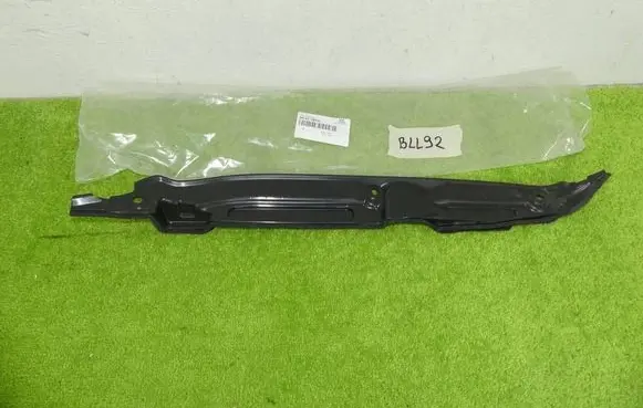 Hyundai i20 (GB IB) Fender foam support/seal 84142C8000