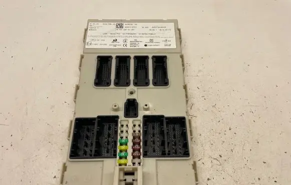 BMW 3 F30 F35 F31 Central body control module 9438729 6207349646