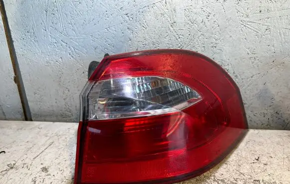 KIA Rio Rear/tail lights 924021W2R 13201 AP209D0T