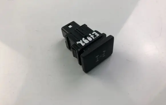 Traction control (ASR) switch
