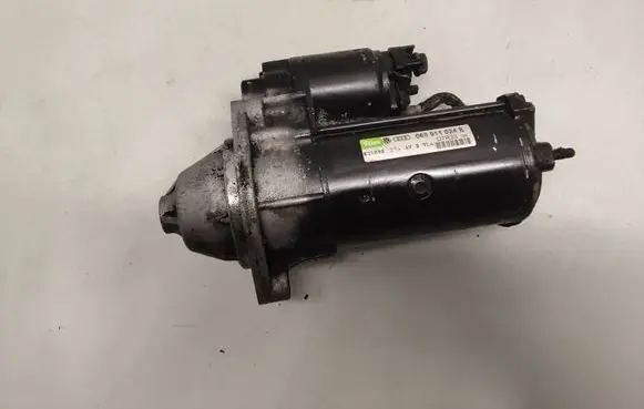 Volkswagen PASSAT B5.5 Starter motor 068911024E