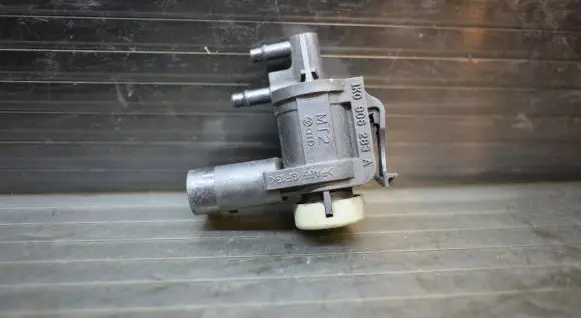 Audi A6 S6 C6 4F Turbo solenoid valve 1K0906283A