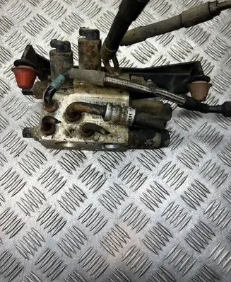 BMW 7 E65 E66 Active stabilizer control/valve assembly 6758704 38040140H 38040140