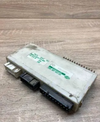 BMW 5 E39 Comfort/convenience module 8373809 5DK00704722