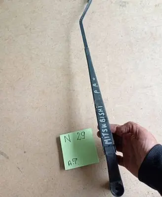 Mitsubishi Carisma Front wiper blade arm 8765678