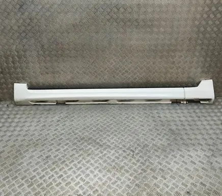 Volvo V70 Sill 39882964