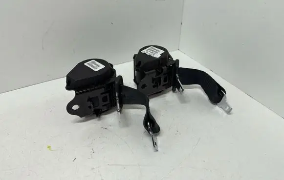 BMW X5 F15 Third row seat belt 623203100D 623202800D