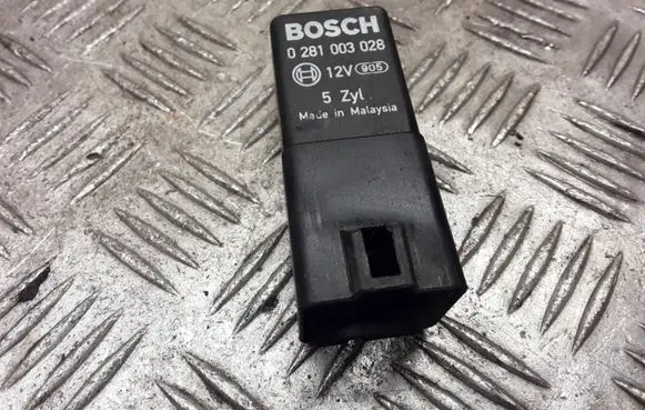 Volkswagen Crafter Glow plug pre-heat relay 0281003028 07Z907281