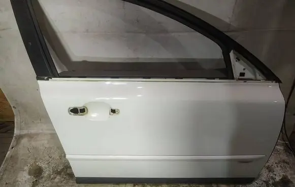 Volvo S40 Front door baltos