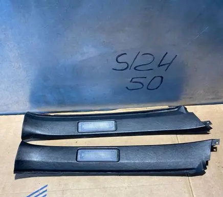 Mercedes-Benz E W124 (D)pillar trim (top) 1246920689 1246920589