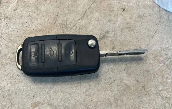 Volkswagen PASSAT B6 Ignition key/card 