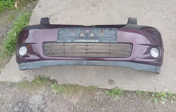 Toyota Corolla Verso E121 Front bumper