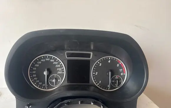 Mercedes-Benz B W246 W242 Speedometer (instrument cluster) A2469006811 A1729027704 A2469013904