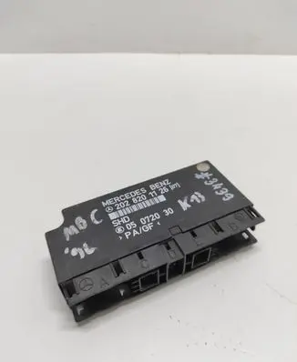 Mercedes-Benz C W202 Comfort/convenience module 2028201126 05072030