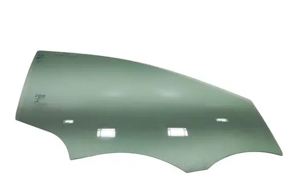 Infiniti Q30 Front door window/glass (coupe) 
