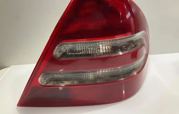 Mercedes-Benz C W203 Rear/tail lights
