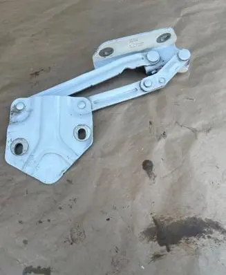 Volkswagen Caddy Engine bonnet/hood hinges 1T0823302E