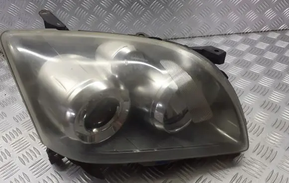 Toyota Avensis T250 LED Daytime headlight 86967-24010