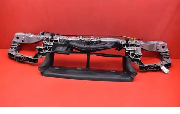 Ford Focus Front bodywork piece
