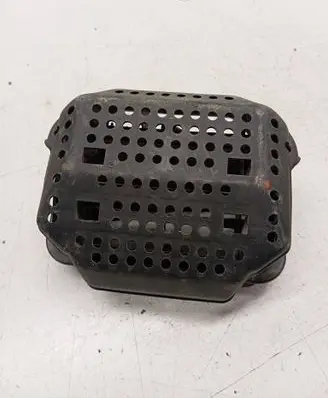 Rear air vent grill