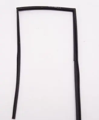 Honda CR-V Rubber seal rear door window/glass 