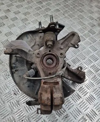 Skoda Octavia Mk2 (1Z) Front wheel hub