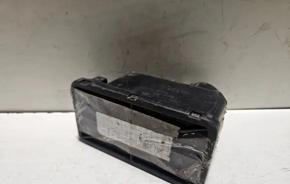 Audi 100 S4 C4 Central locking vacuum pump 443862257B