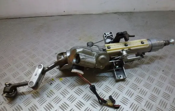 Mercedes-Benz SLK R171 Steering wheel axle set 