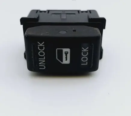 Nissan Note (E11) Central locking switch button 252109U00A