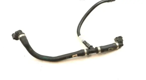 BMW 4 F32 F33 Engine coolant pipe/hose 8616914