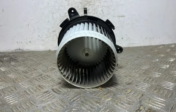 Peugeot 5008 II Heater fan/blower 5P132000068470