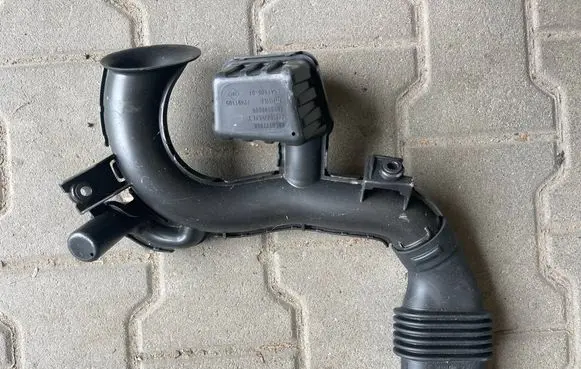 Smart ForFour II W453 Air intake hose/pipe 165559608R HMLGT7786R 72491105