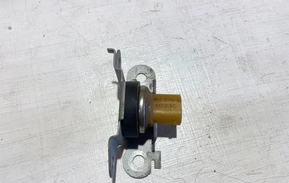 Jaguar XJ X351 Acceleration sensor 8W833C190AB 4023C