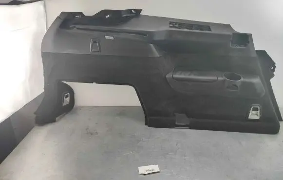 Volvo XC90 Trunk/boot side trim panel 39825191 32234354