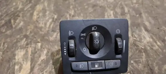 Volvo V50 Light switch 30739300